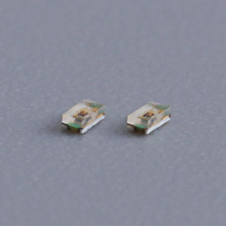 0402 LED Żółty kolor zielony